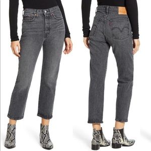 Levi’s wedgie fit straight leg raw hem button fly